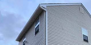 Best Custom Siding Design  in Beattyville, KY